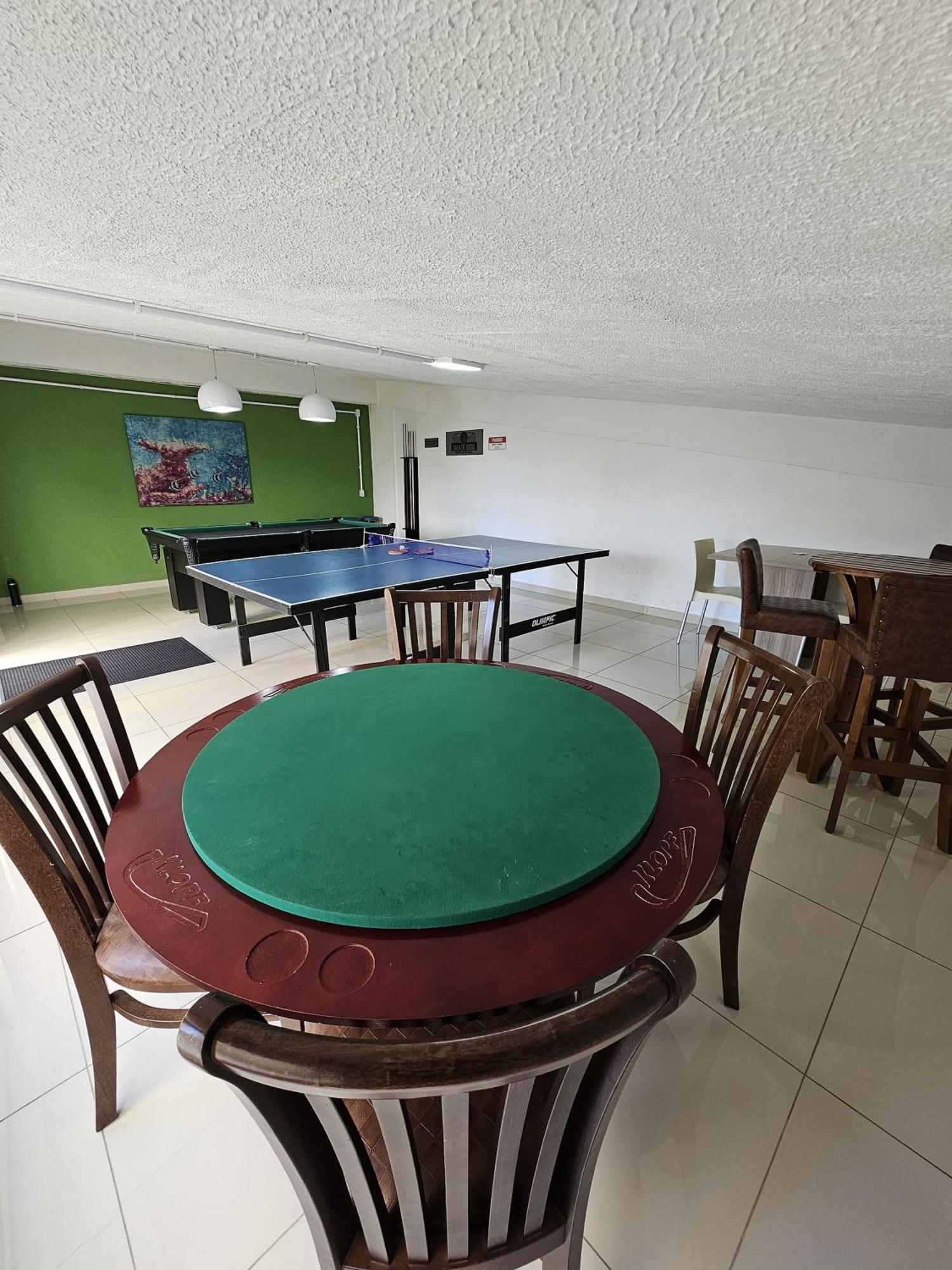 Apartamento a 250 metros da praia, uma vaga de garagem coberta Piçarras Exterior foto